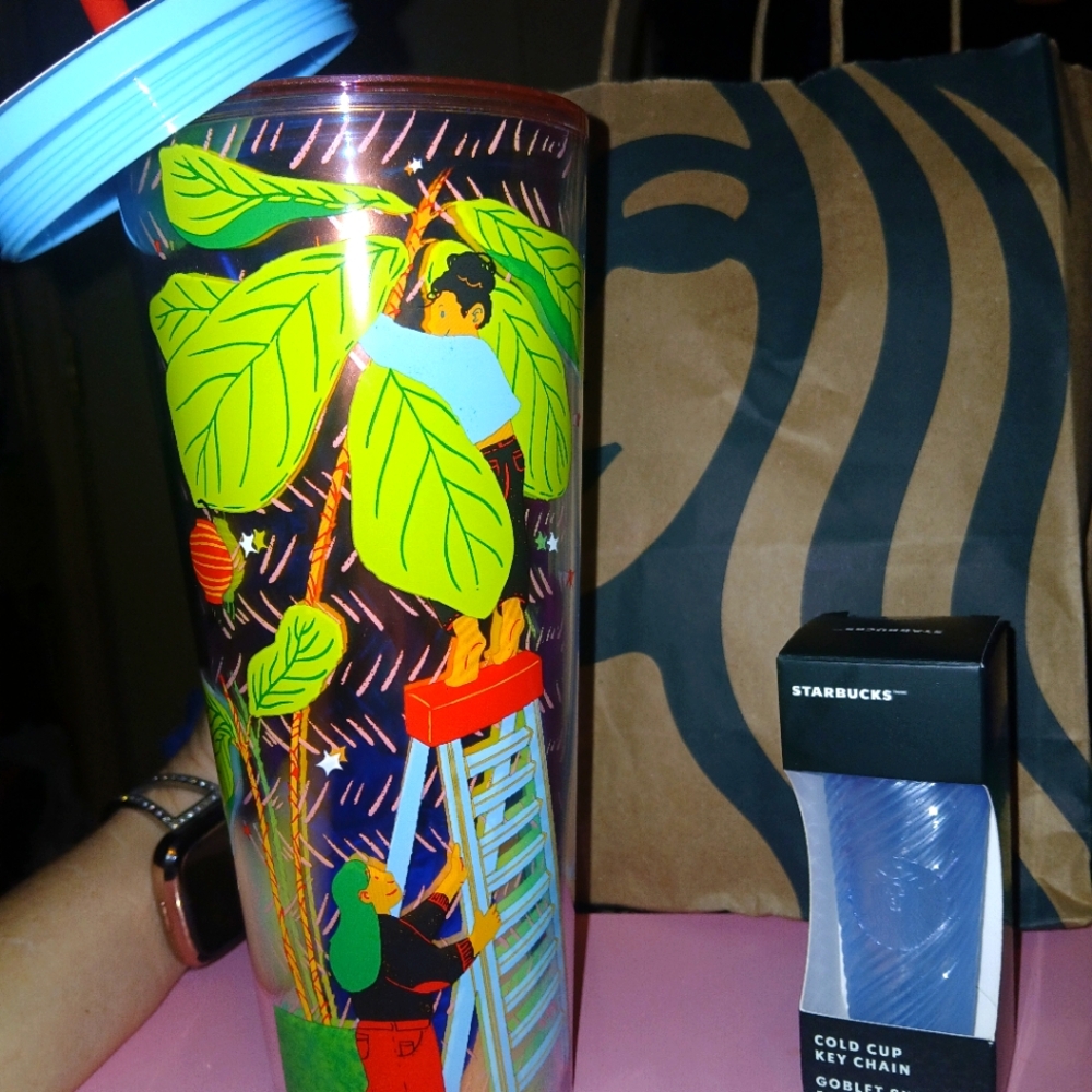 Starbucks Bundle! Monyee Chau Cold Cup+ Matching Blue Keychain